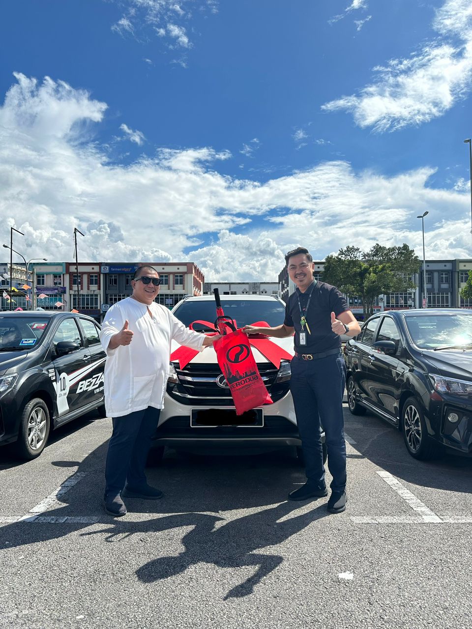 Perodua Kuching Happy Customer Handover 6